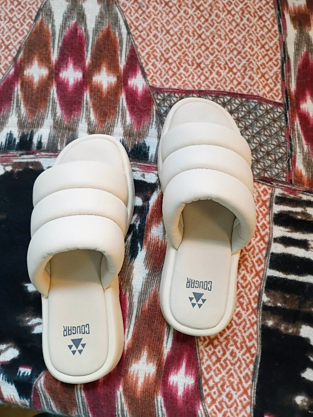 Cougar Julep Oyster Leather Slides Size 8